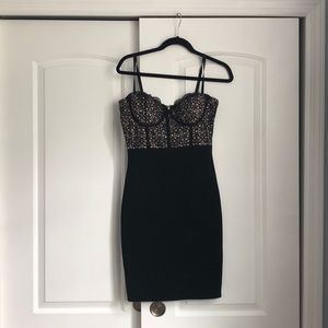 Tight, lace, midi Dress!